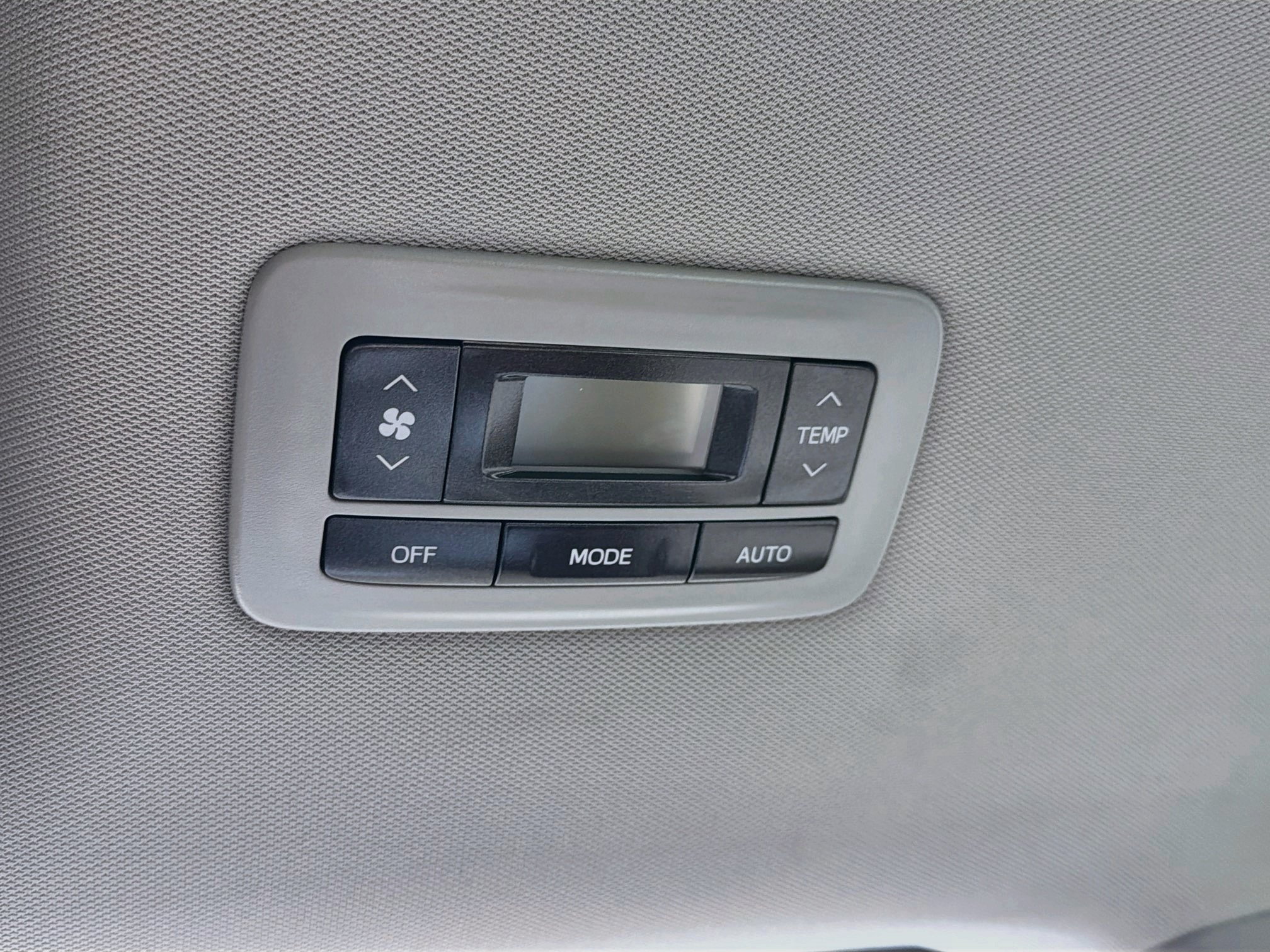 Used 2018 Toyota Sienna XLE w/ XLE Navigation Package AWD/4WD image 28