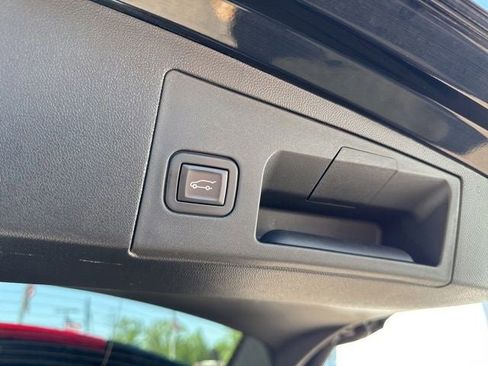 Certified 2023 Cadillac XT5 Premium Luxury AWD/4WD image 21