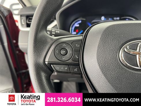 Certified 2025 Toyota RAV4 LE AWD/4WD image 28