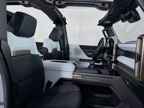 Used 2024 GMC Hummer EV 3X image 7