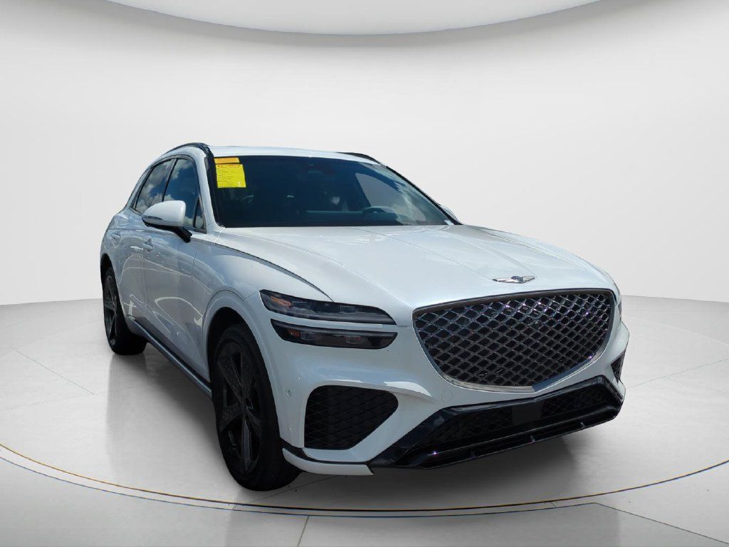Used 2023 Genesis GV70 2.5T w/ Sport Prestige Package AWD/4WD image 2