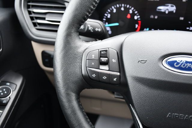 Used 2020 Ford Escape SEL AWD/4WD image 27