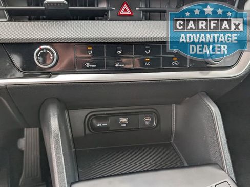 Used 2025 Kia Sportage LX FWD image 8