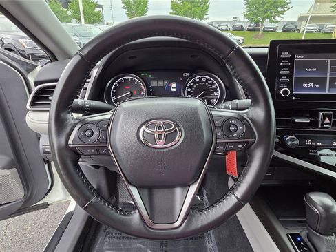 Used 2023 Toyota Camry SE w/ Cold Weather Package AWD/4WD image 17