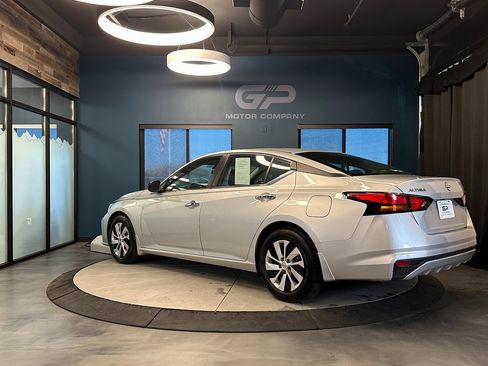 Used 2024 Nissan Altima 2.5 S image 5