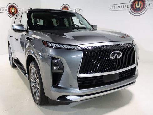 Used 2025 INFINITI QX80 Sensory AWD/4WD image 30