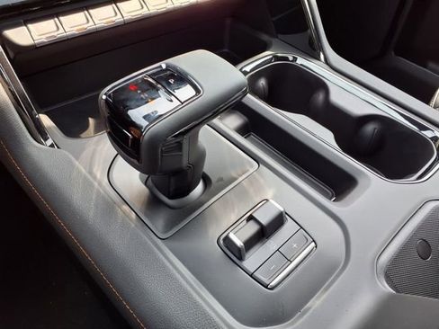 New 2026 GMC Sierra 1500 AT4 w/ Technology Package image 37