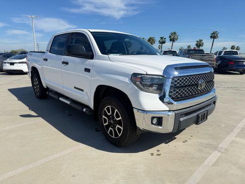 Used 2021 Toyota Tundra SR5 w/ TRD Off-Road Package image 4
