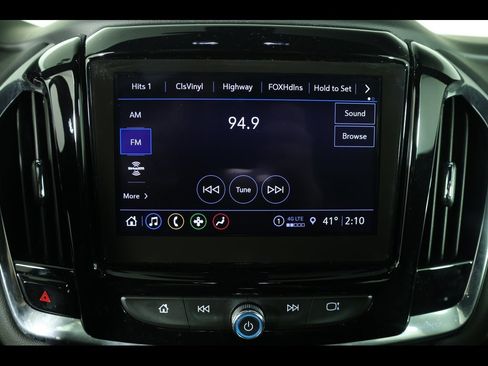 Used 2023 Chevrolet Traverse LT w/ Midnight/Sport Edition image 23