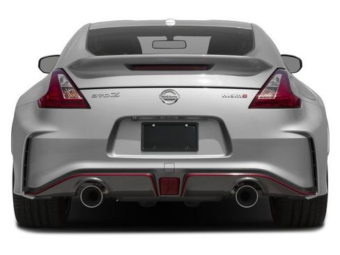 Used 2016 Nissan 370Z NISMO RWD image 8