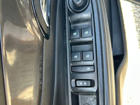 Used 2018 Buick Encore Preferred image 6