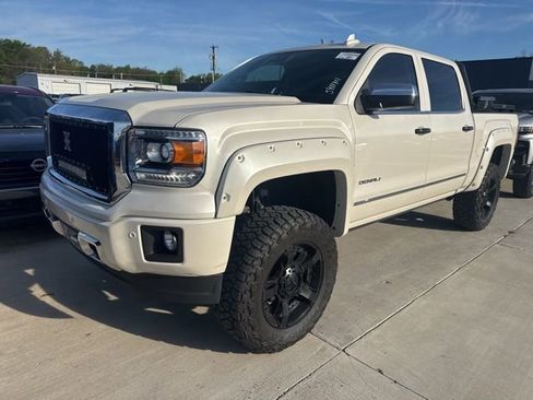 Used 2015 GMC Sierra 1500 Denali w/ Driver Alert Package image 2