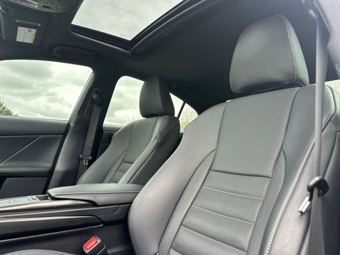 Used 2023 Lexus IS 350 F Sport w/ Memory Package RWD image 15