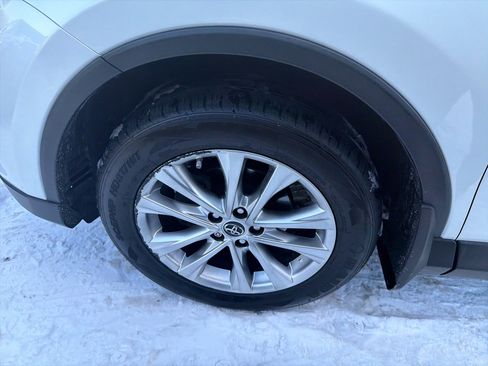 Used 2016 Toyota RAV4 Limited image 16