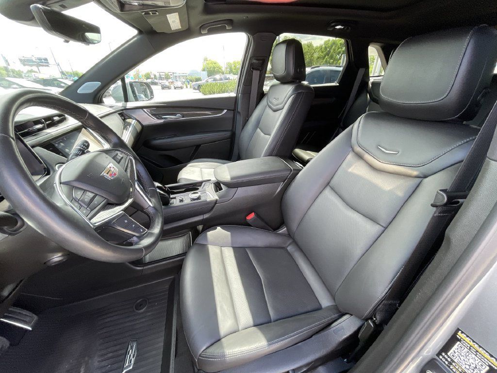 Used 2023 Cadillac XT5 Sportv w/ Technology Package AWD/4WD image 21
