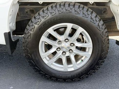 Used 2019 Chevrolet Silverado 1500 LT w/ All-Star Edition image 17