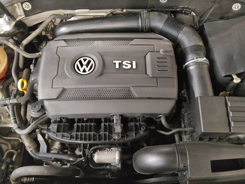 Used 2017 Volkswagen Passat 1.8T SE image 30