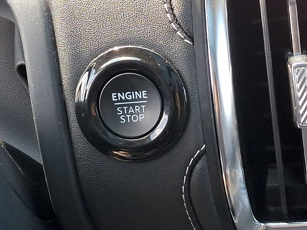 Used 2025 Ford Expedition Platinum AWD/4WD image 24