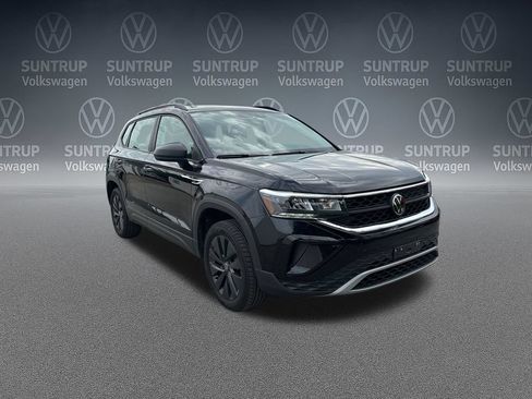 Used 2023 Volkswagen Taos S FWD image 15