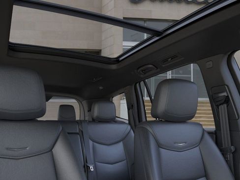 New 2025 Cadillac XT6 Luxury image 24