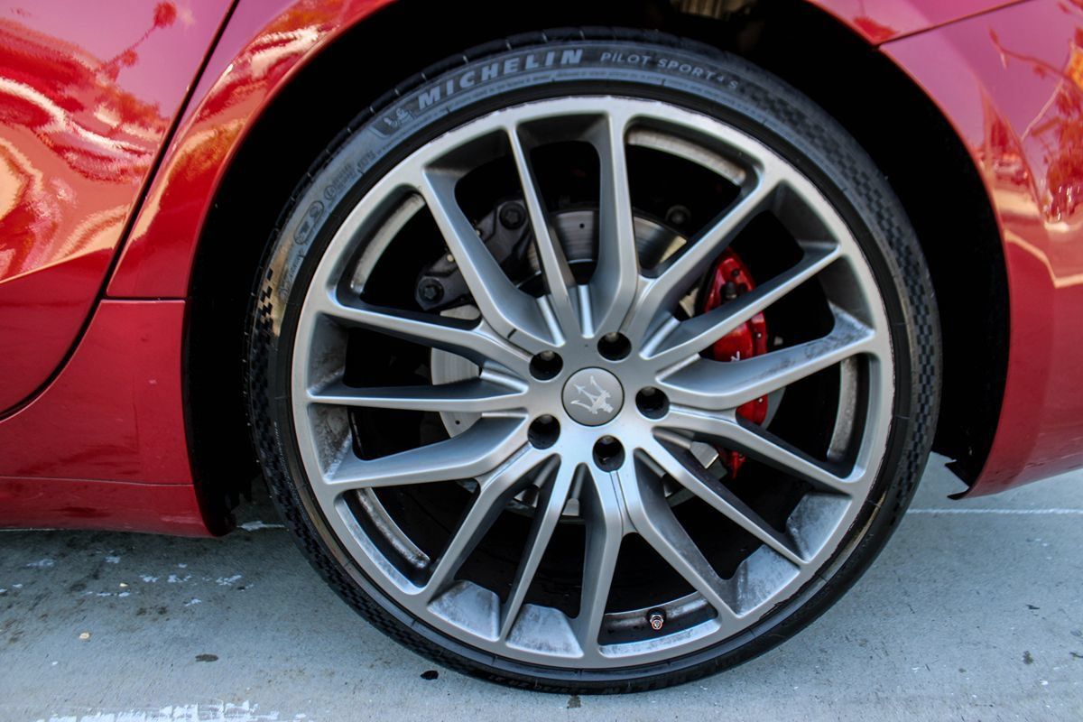 Used 2018 Maserati Ghibli S GranSport RWD image 31