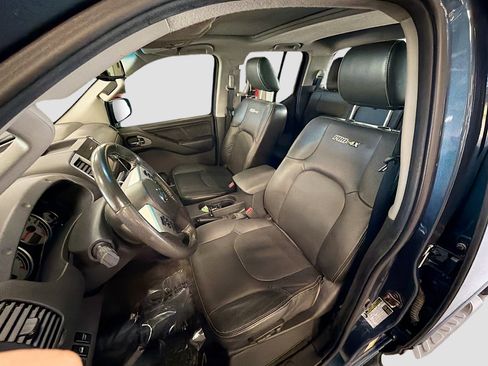 Used 2013 Nissan Frontier PRO-4X w/ Pro-4x Luxury Pkg AWD/4WD image 13