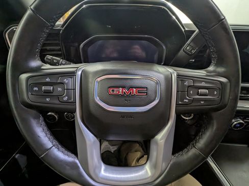 Used 2024 GMC Sierra 2500 SLT w/ SLT Premium Package image 17