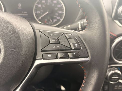 Certified 2024 Nissan Sentra SR FWD image 18