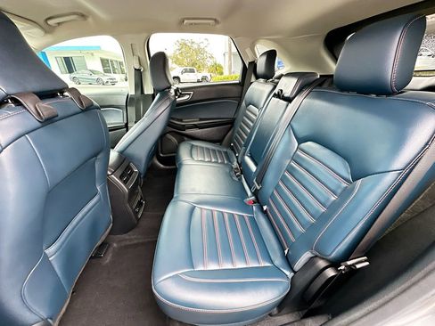 Used 2022 Ford Edge SEL w/ Sport Appearance Package image 23