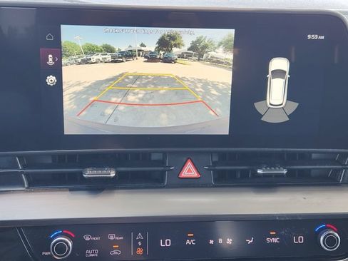 Used 2023 Kia Sportage EX FWD image 19