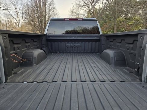 Used 2025 GMC Sierra 1500 Elevation image 6