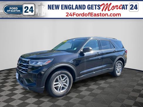 New 2026 Ford Explorer Active AWD/4WD image 1