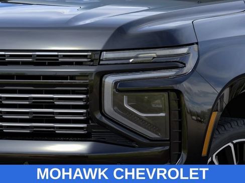 New 2026 Chevrolet Suburban High Country AWD/4WD image 10