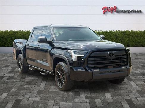 Used 2025 Toyota Tundra SR5 w/ SR5 Convenience Package RWD image 7