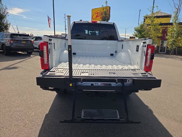 Certified 2025 Ford F350 Lariat w/ Lariat Ultimate Package AWD/4WD image 10