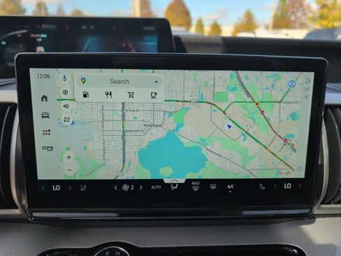 New 2025 Ford Expedition Active image 23