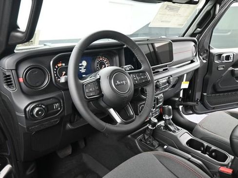 New 2026 Jeep Wrangler Unlimited Rubicon AWD/4WD image 27
