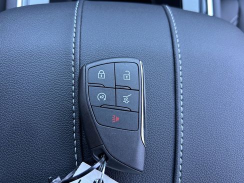 New 2026 Chevrolet Traverse LT image 32