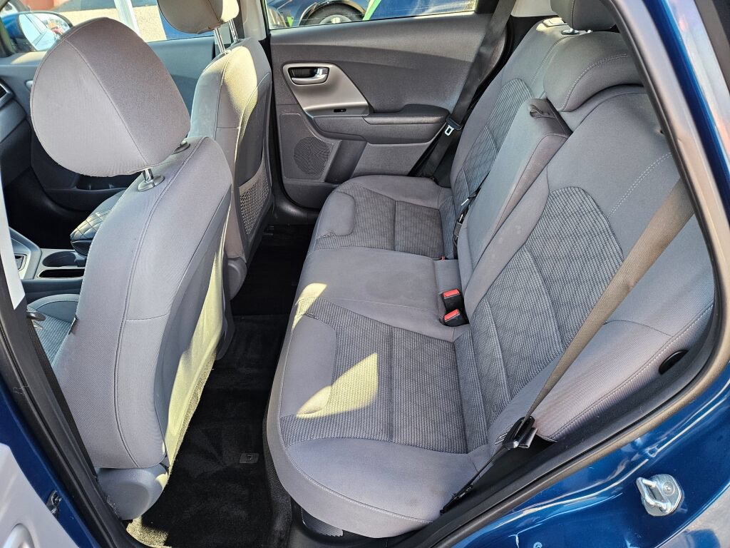 Used 2017 Kia Niro LX FWD image 9