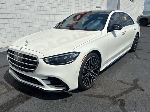 Used 2023 Mercedes-Benz S 500 4MATIC image 1