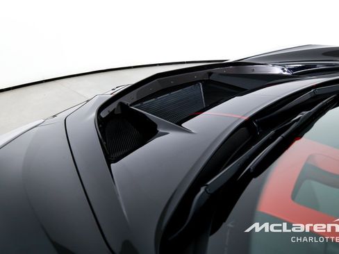 Used 2026 Chevrolet Corvette ZR1 w/ ZR1 Carbon Fiber Aero Package RWD image 31