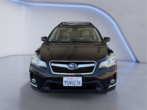 Used 2017 Subaru Crosstrek 2.0i Limited AWD/4WD image 2
