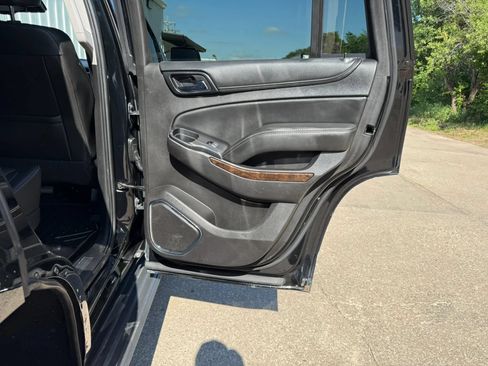 Used 2017 Chevrolet Tahoe LT AWD/4WD image 10
