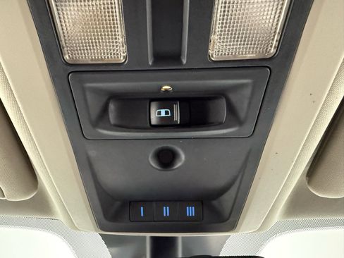 Used 2015 RAM 2500 SLT w/ Luxury Group image 21