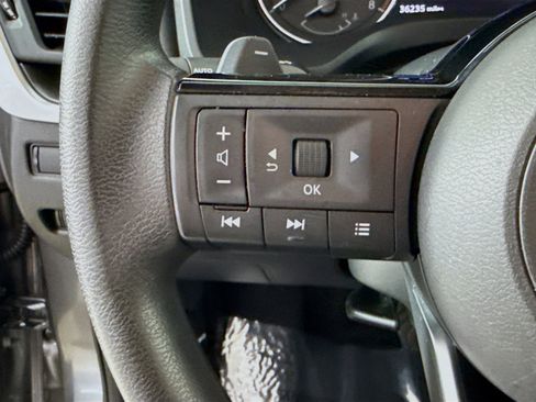 Used 2023 Nissan Rogue SV FWD image 14
