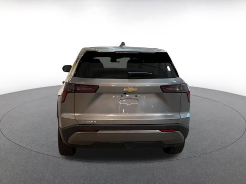 Used 2025 Chevrolet Equinox LT image 11