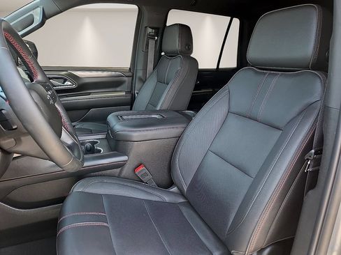 Used 2024 Chevrolet Tahoe RST w/ Luxury Package AWD/4WD image 16