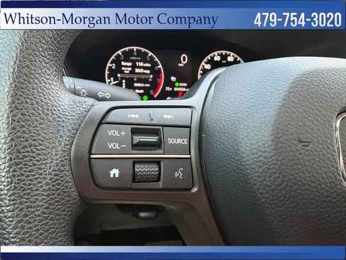 Used 2025 Honda CR-V EX image 16
