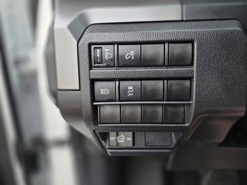 Used 2025 Toyota Tacoma SR5 RWD image 37