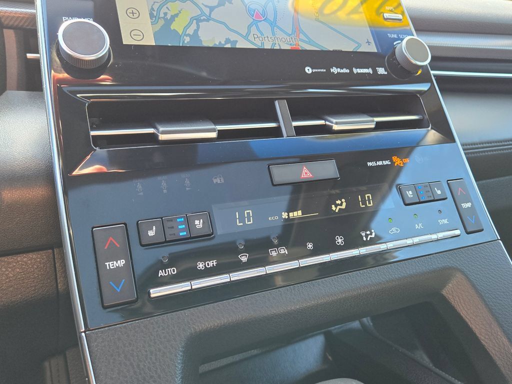 Used 2019 Toyota Avalon Touring w/ All Weather Liner Package FWD image 25